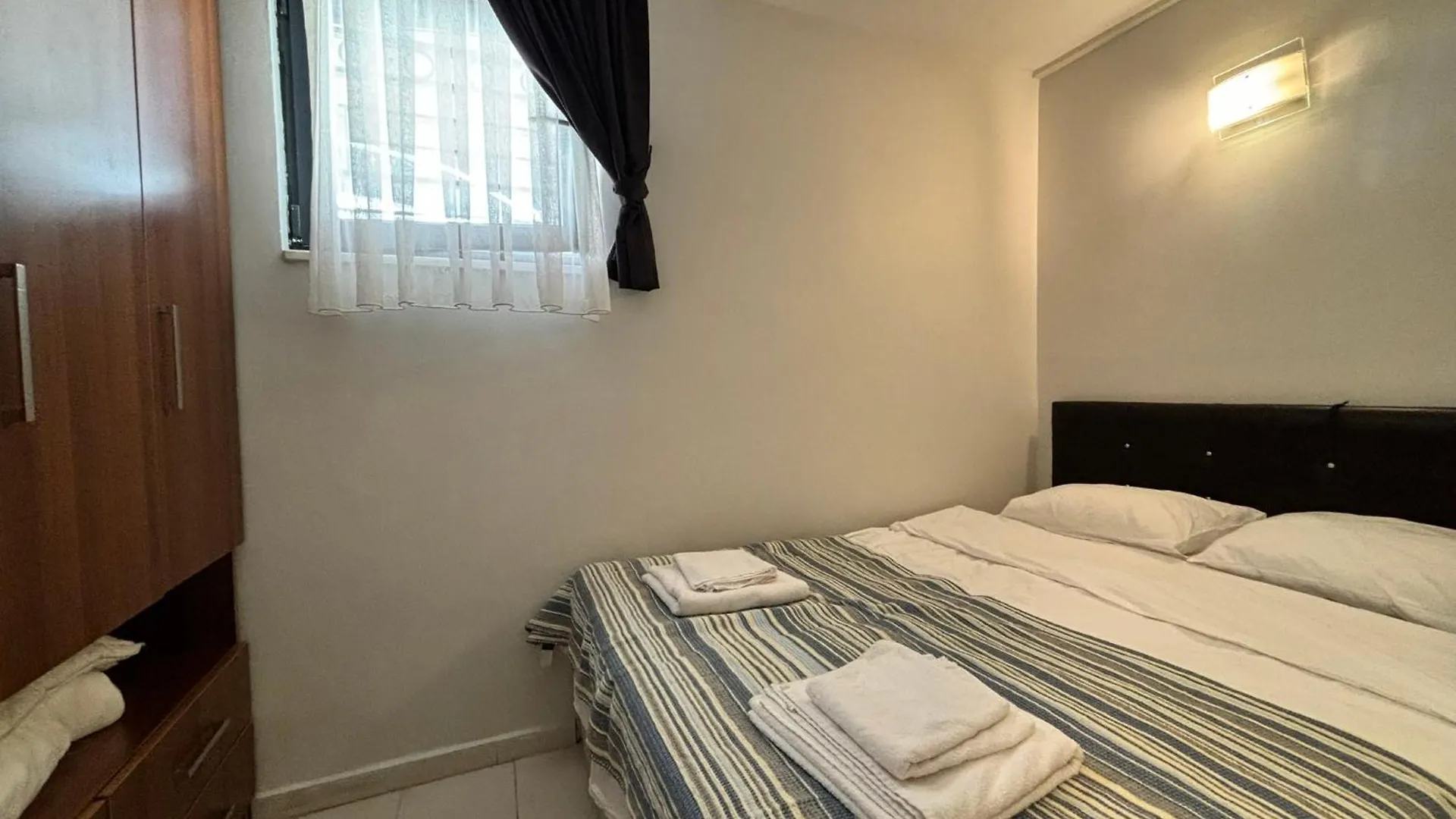 Charming Semi-Basement Apartment Steps From Taksim Square No 1 Istanbul
