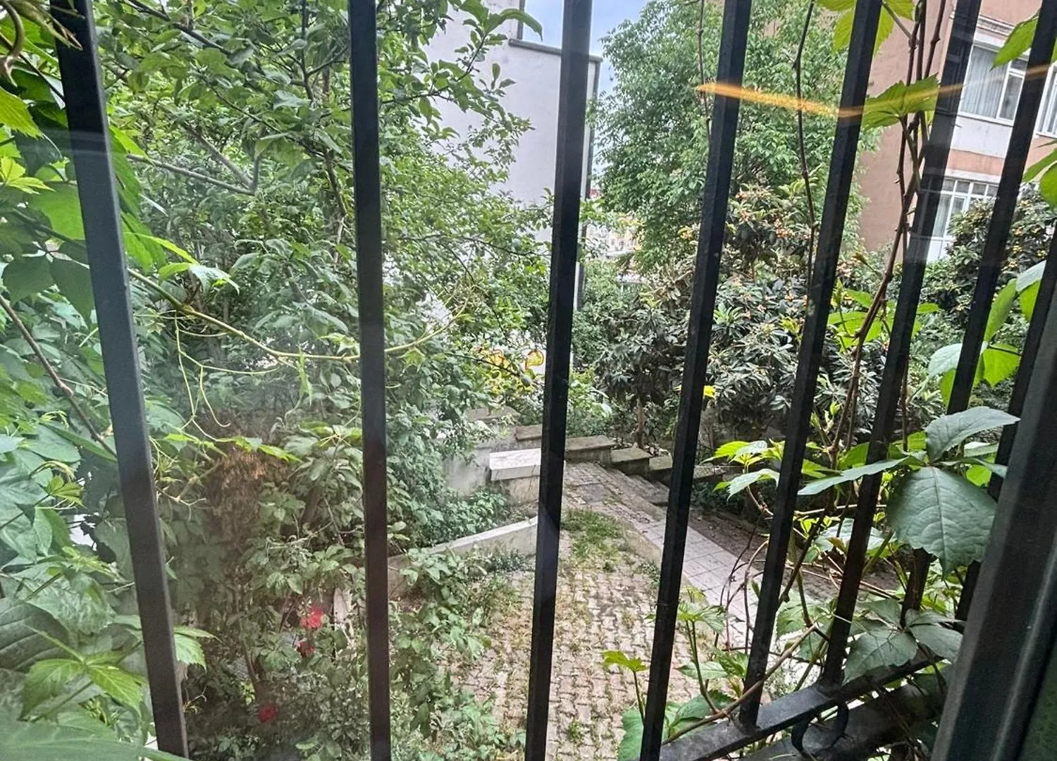 Charming Semi-Basement Apartment Steps From Taksim Square No 1 Istanbul